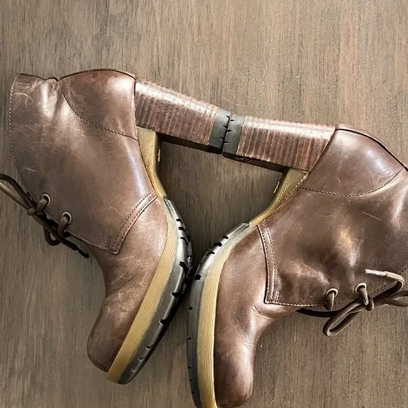 VTG Rare Dr. Doc Martens Viviana Leather Brown Booties heel 3" W7 steam punk - Picture 11 of 14